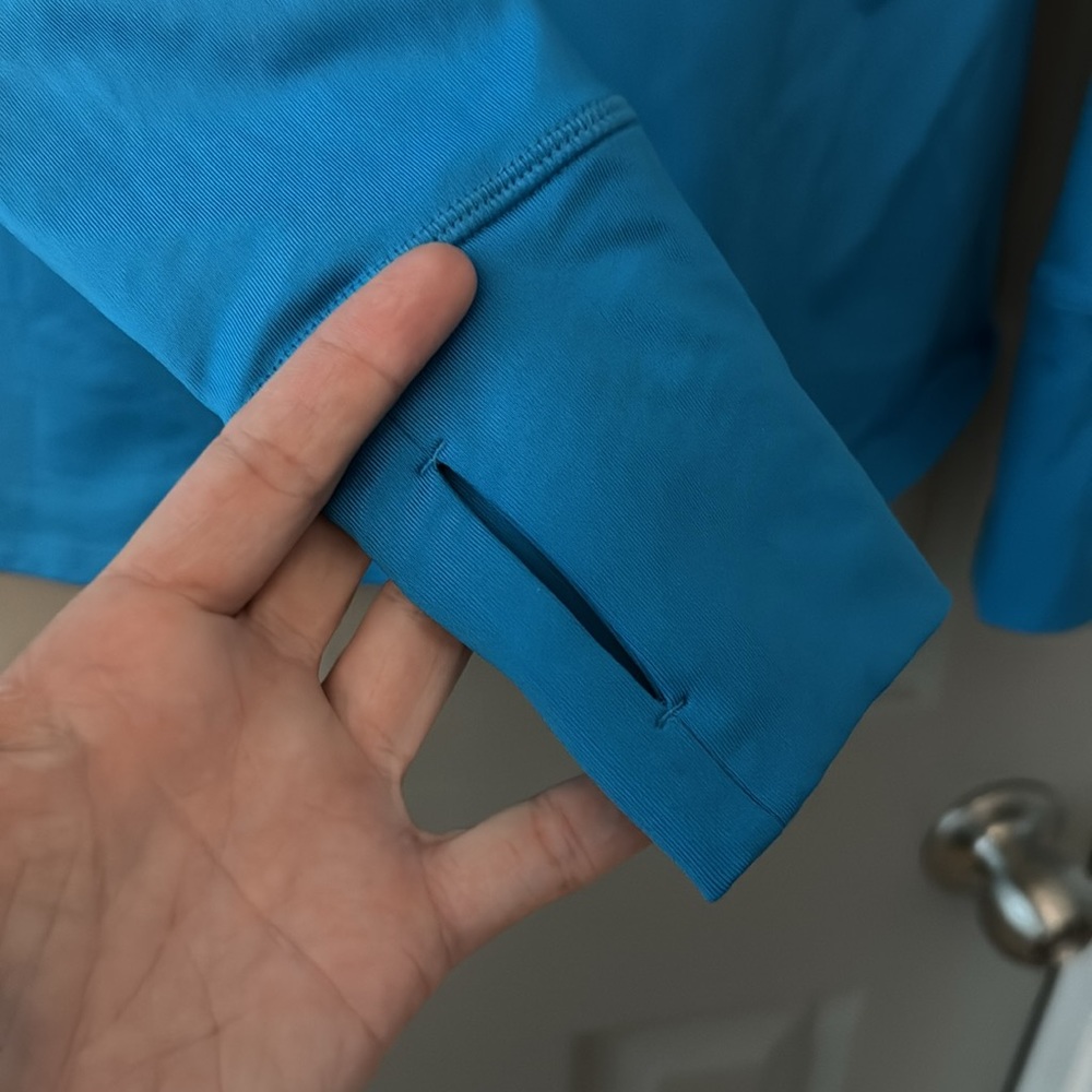 Under Amour Pullover - image 3